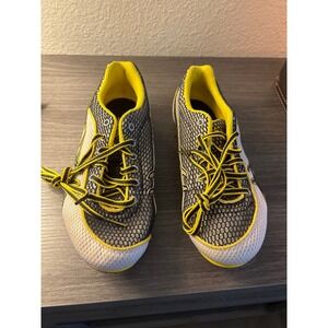 ASICS teach shoes size 5 1/2 yellow White‎